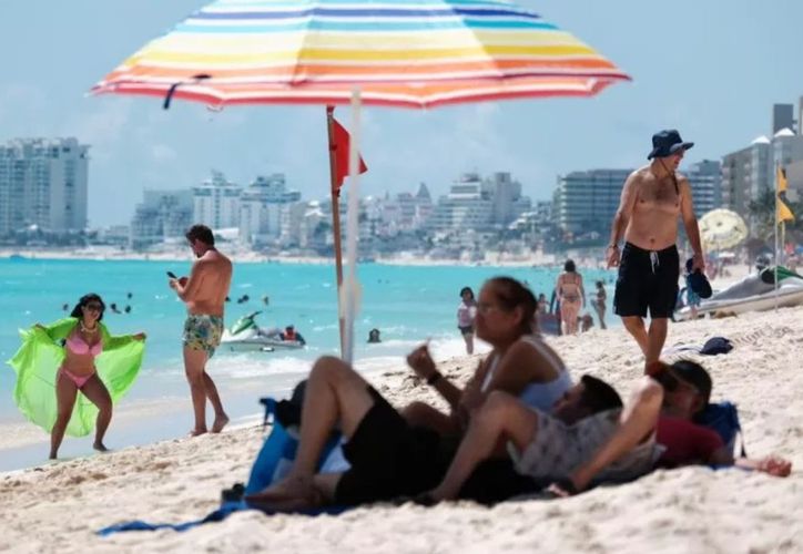 Clima en Cancún Cielo despejado y ambiente caluroso para Q Roo