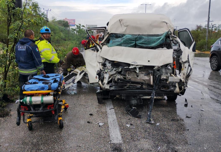 Accidente En La Canc N Puerto Morelos Deja Un Muerto Y Cinco Turistas