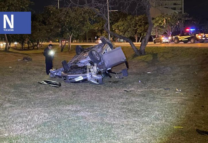 Sufre terrible accidente en el Periférico de Mérida