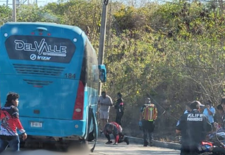 Pareja De Motociclistas Muere Al Instante Tras Chocar Contra Autob S En