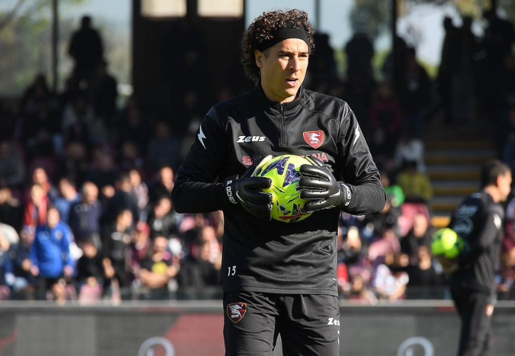 Memo Ochoa Debuta Con El Salernitana En La Serie A