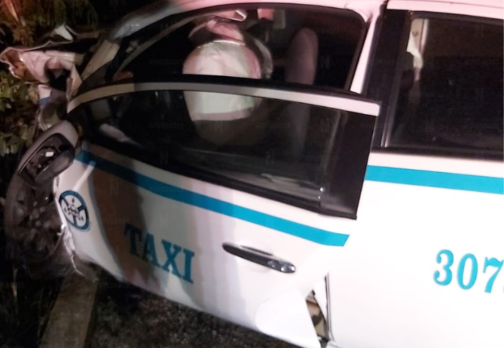 Taxista muere tras chocar con un tráiler en tramo Puerto Morelos Playa