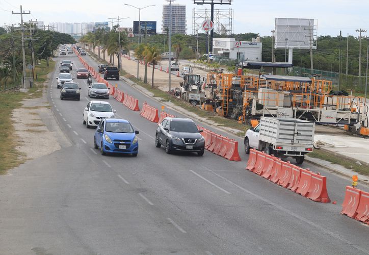 Obras En El Bulevar Colosio De Canc N Llegan A Plaza La Roca