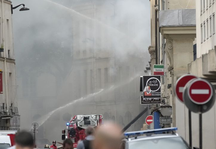 Fuerte explosión en edificio de París deja 24 heridos