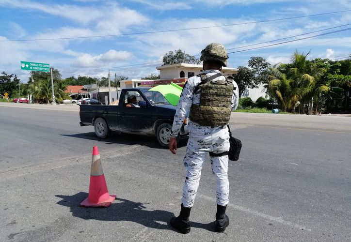 Detienen A Taxista Y Tres Pasajeros Con Presuntas Armas De Fuego En Fcp