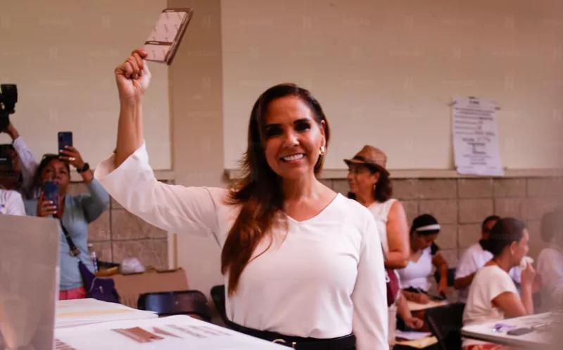 Elecciones 2024: Mara Lezama, Gobernadora de Quintana Roo, emite su voto [Foto: Stephani Blanco]