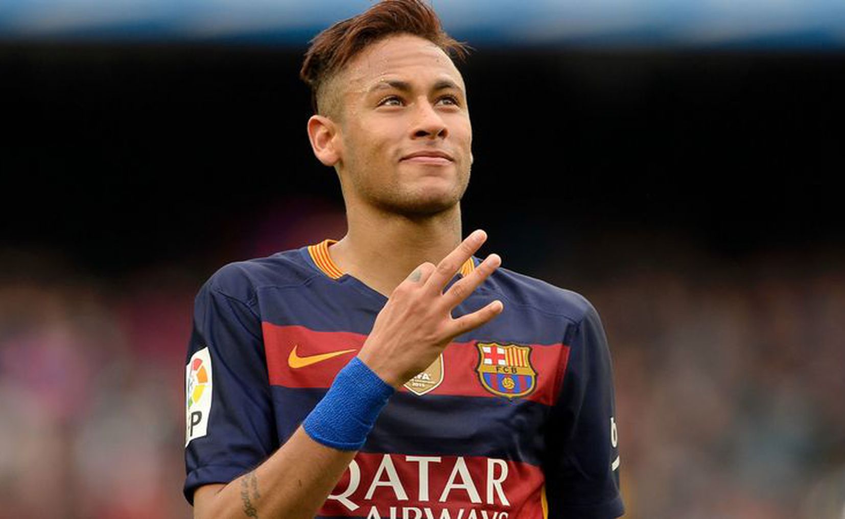 Deportes | Sancionan a Neymar por 'aplaudir' al árbitro