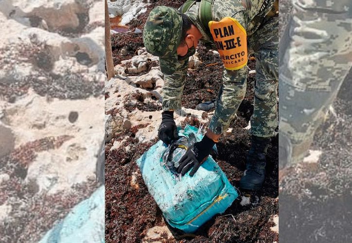 Ejército Asegura 22 Paquetes De Droga En La Playa