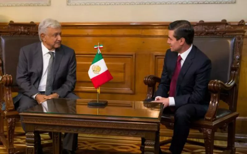 Al ser cuestionado sobre Donald Trump, AMLO adelantó, sin definir fecha, que el secretario de Estado, Mike Pompeo, visitará México en una fecha aún por definir. (Twitter)