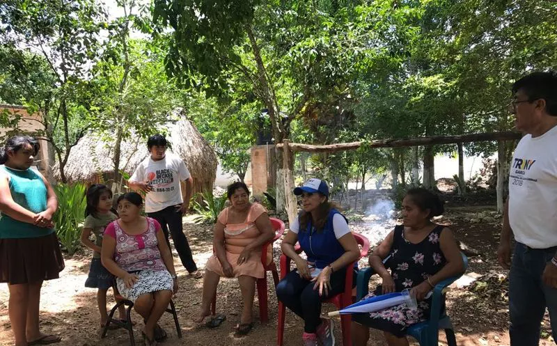 La candidata del PAN, PRD y MC visitó la comunidad de Héroes de Nacozari. (Cortesía)