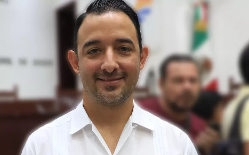Pablo Gutiérrez era secretario general del Ayuntamiento de Cancún y ahora será el encargado de despacho de la Alcaldía. (FOTO: SIPSE).