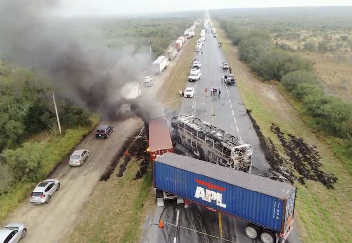 Accidente Deja A Varias Personas Calcinadas Y 15 Heridos En Tamaulipas 4198