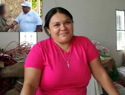 Candidato yucateco 'compra' votos ofreciendo pies de casa