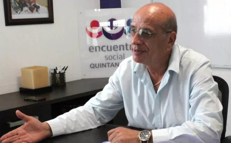 Rogelio Márquez Valdivia fue entrevistado por una estación de radio local. (Cortesía)