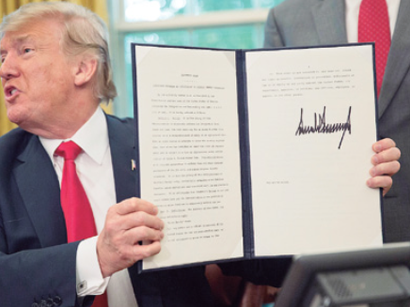 Donald Trump Signs Order Stopping Family Separation | Noticias De ...