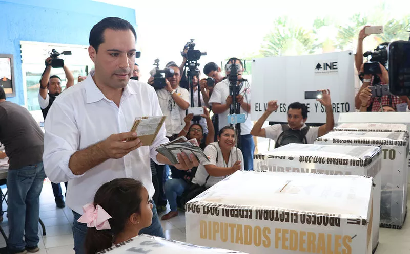 Mauricio mantiene ventaja en el conteo preliminar de la Elección a Gobernador de Yucatán. (Milenio Novedades)