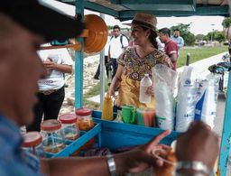 Recuperar Bacalar para los quintanarroenses: Marybel Villegas