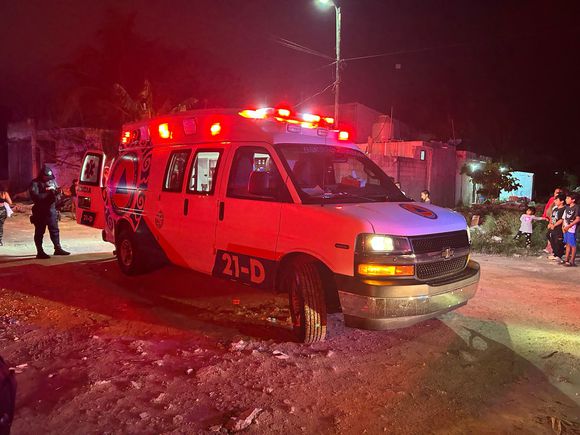 Hallan cuerpo calcinado en colonia irregular In House de Playa del Carmen