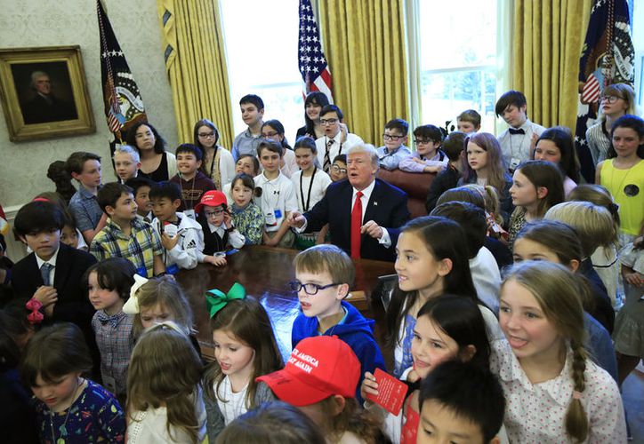 Trump Gives Oval Office Tour To White House Reporters’ Kids