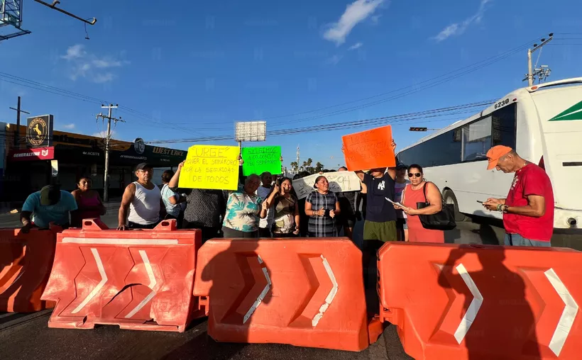 Los vecinos de la Región 94 de Cancún indicaron que ya habían ido a Vialidad, y no les dieron seguimiento a sus peticiones. [FOTO: José Aldair].