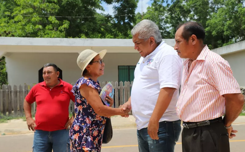 El candidato dijo que realizará las gestiones necesarias para mejorar la calidad de vida de los habitantes de la zona maya. (Redacción/SIPSE)