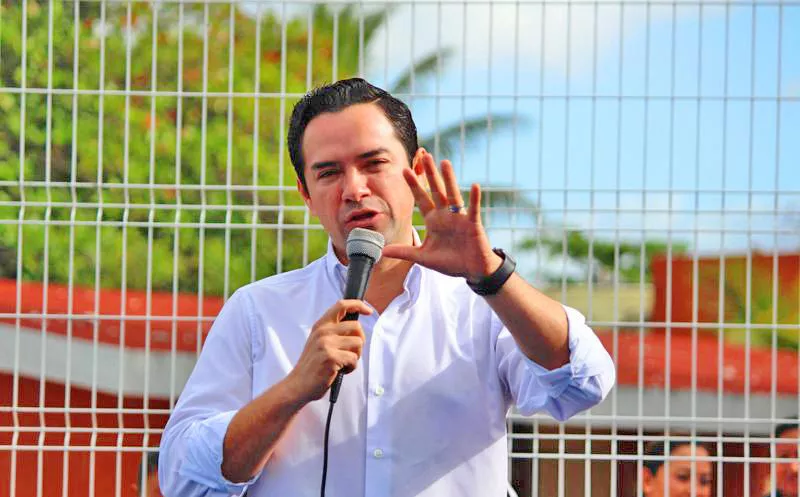 José Luis Toledo Medina viajó a Veracruz para determinar su situación como aspirante a la presidencia de Benito Juárez. (Foto: Redacción/SIPSE).