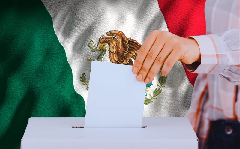 Elecciones 2024 ‘será la elección más limpia y libre de la historia’, afirma AMLO [Foto: By Canva / Composición Sipse]