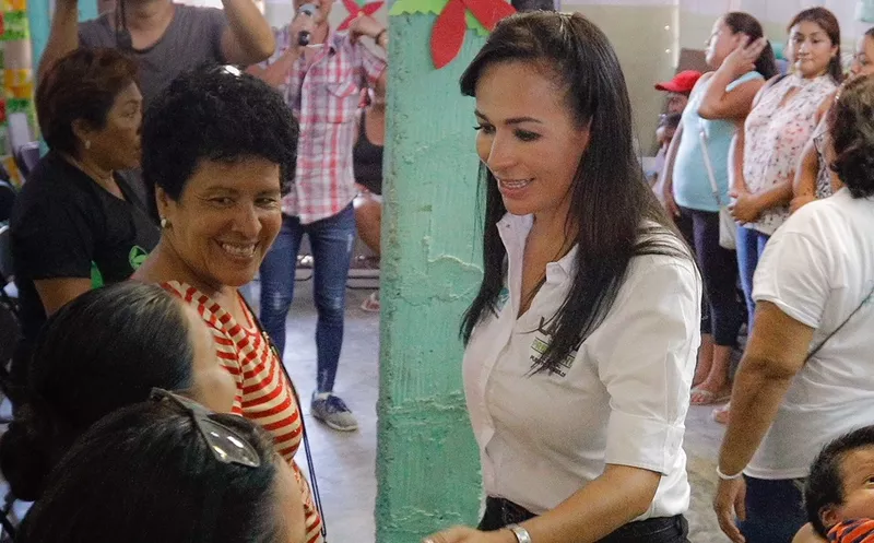 Laura Fernández destacó que la educación es uno de los principales motores para el progreso de Puerto Morelos. (SIPSE)