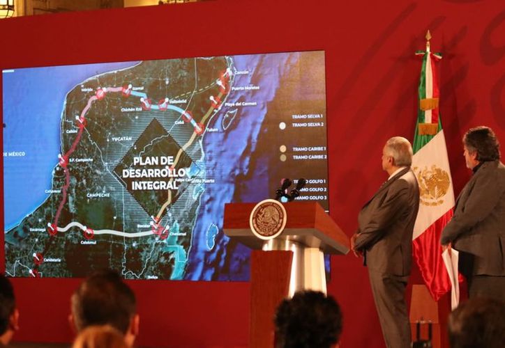 El Gobierno anunció el viernes que la consulta sobre el Tren Maya, que pasará por cinco estados, se llevará a cabo en diciembre. (Agencia Reforma)