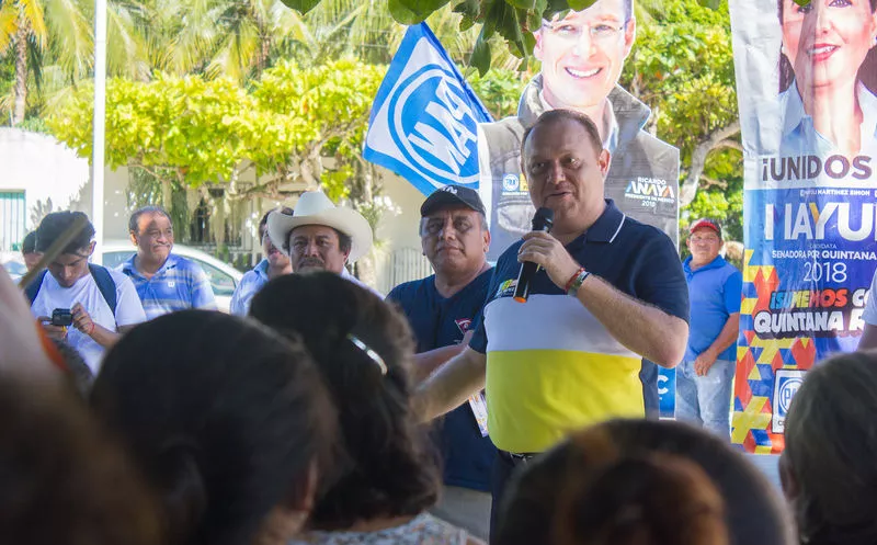 El candidato de la coalición Por Quintana Roo al frente, José Esquivel, mencionó que hay que fomentar el campo agrícola y la ganadería. (Redacción/SIPSE)