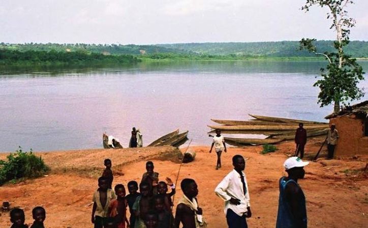 Naufraga barco de estudiantes en Congo: hay varios desaparecidos - Sipse.com