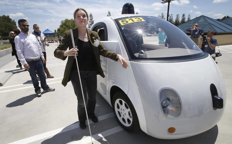 El uso de estos autos ayuda
a personas de edad avanzada
y con visión limitada