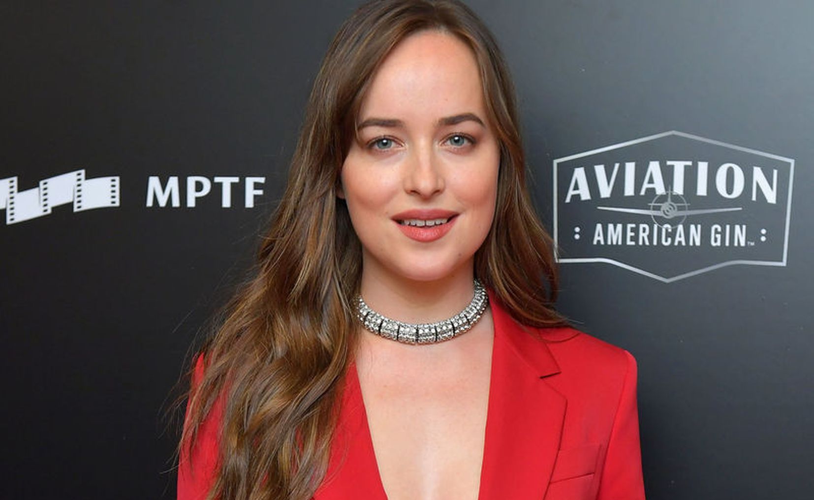 Dakota Johnson Cambia De Look Para Nueva Película