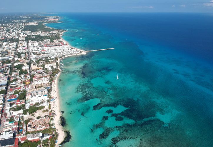 ACTUALIZACIÓN Autoridades niegan daños y riesgo de tsunami en Cancún