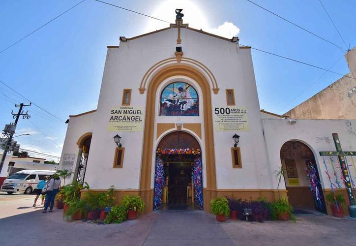 Celebran 75 aniversario de la Iglesia San Miguel Arcángel de Cozumel