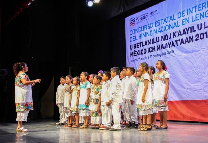 Cantan Himno Nacional En Maya Coros En Concurso De Segey