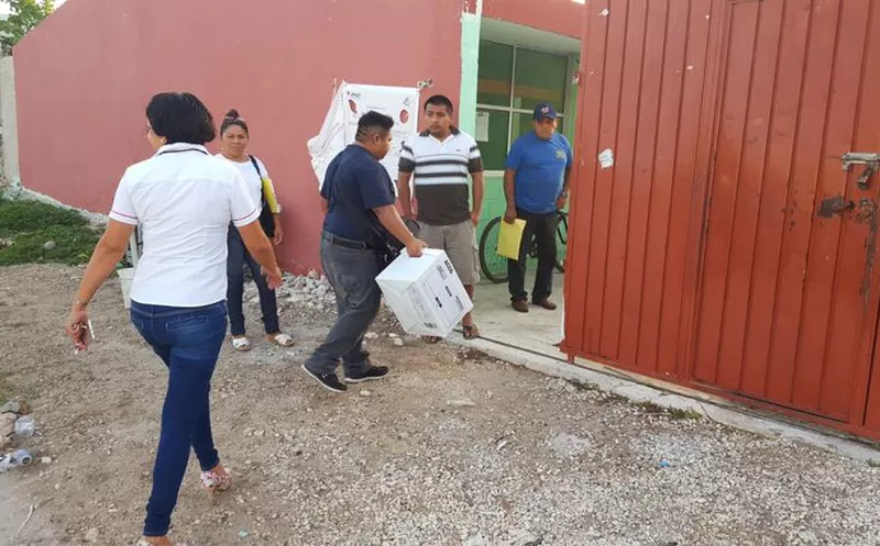El INE en Progreso, Yucatán presenta problemas debido a falta de recurso económico. (Gerardo Keb/Milenio Novedades)