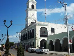 Con vaquerías, alcaldes yucatecos asumen cargo desde este viernes