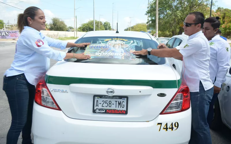 Los taxistas del Sindicato Andrés Quintana Roo, le brindan todo el apoyo a la aspirante. (Foto: Redacción / Sipse)