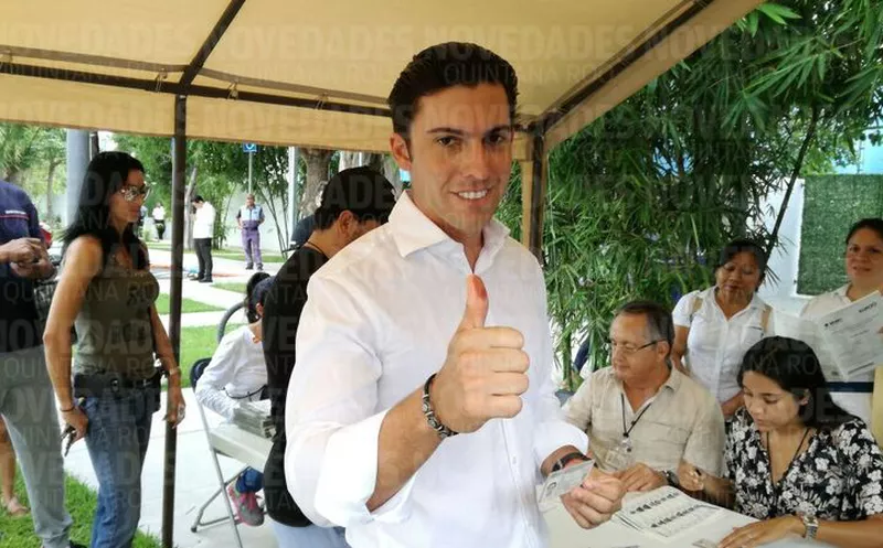 Vota el edil de Benito Juárez. (Stephani Blanco)